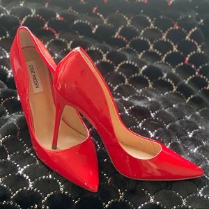 VALENTINES DAY SALE 🤑💘 Steve Madden Heels